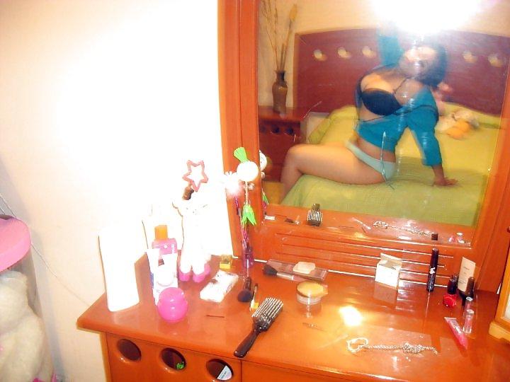 25P Mexican Teen Girls