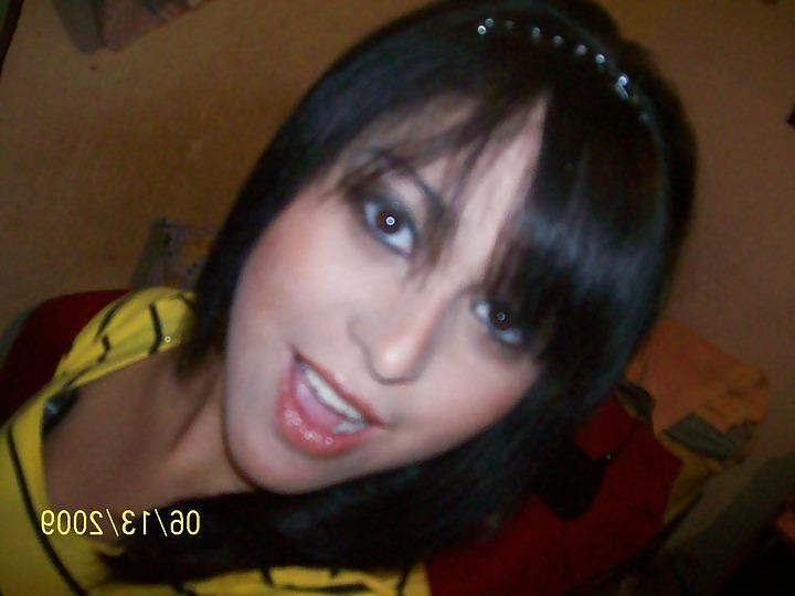 25P Mexican Teen Girls
