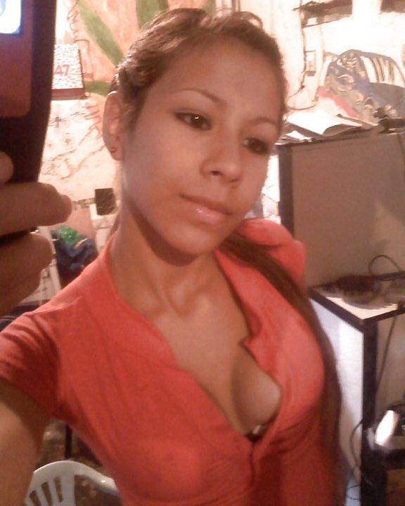 25P Mexican Teen Girls