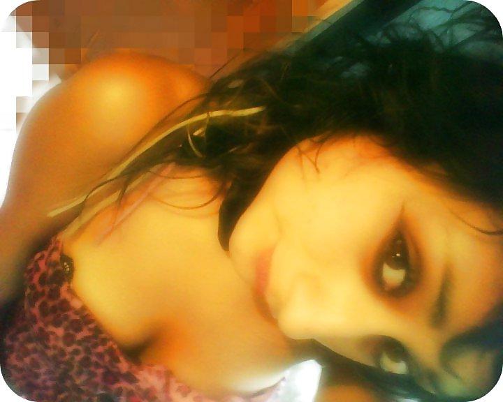 25P Mexican Teen Girls