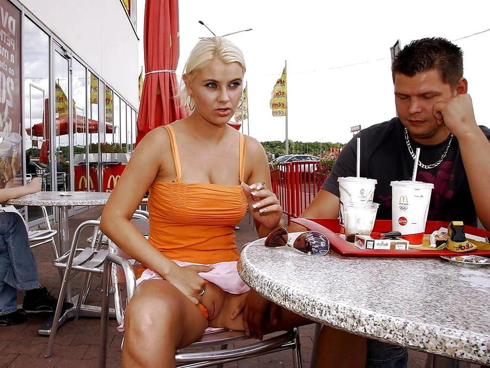 25P Girls I Like 87, Upskirts