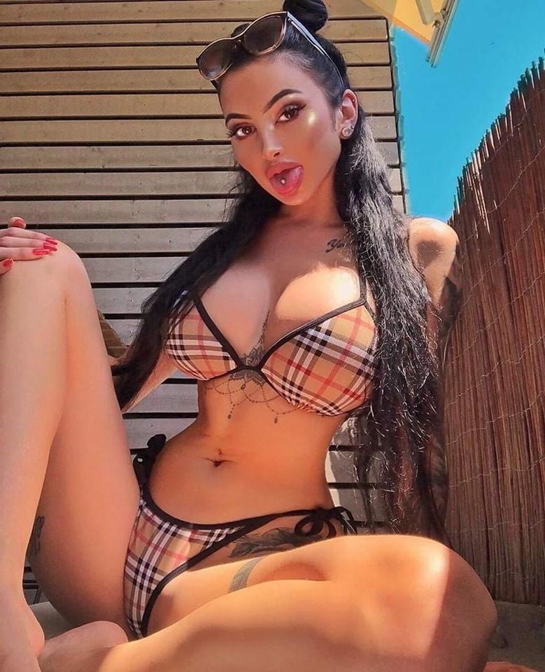 25P Amazing Bimbos - Horny Plastic &amp; Fake Tits Sluts 70