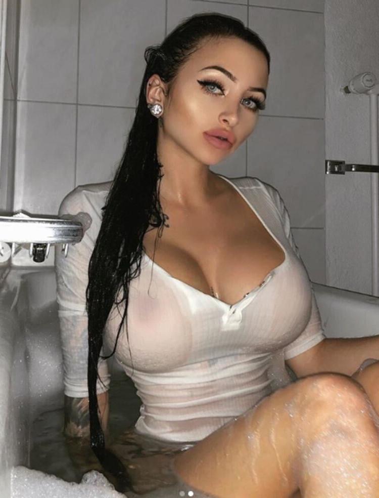 25P Amazing Bimbos - Horny Plastic &amp; Fake Tits Sluts 70