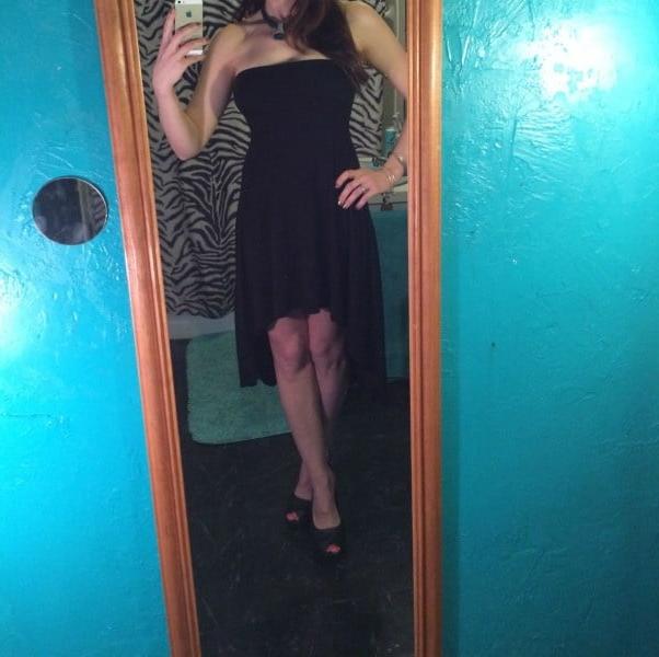 21P Milf  Posing