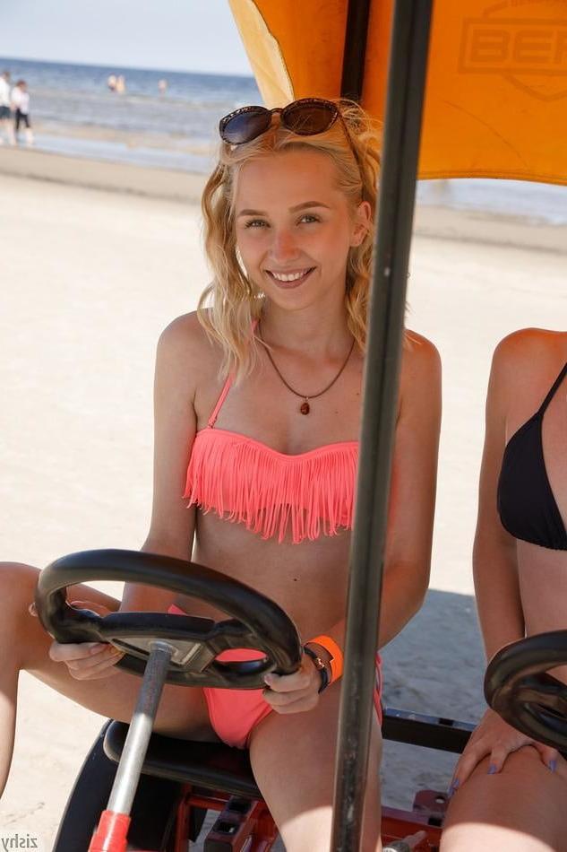 25P Bikini Girls 62