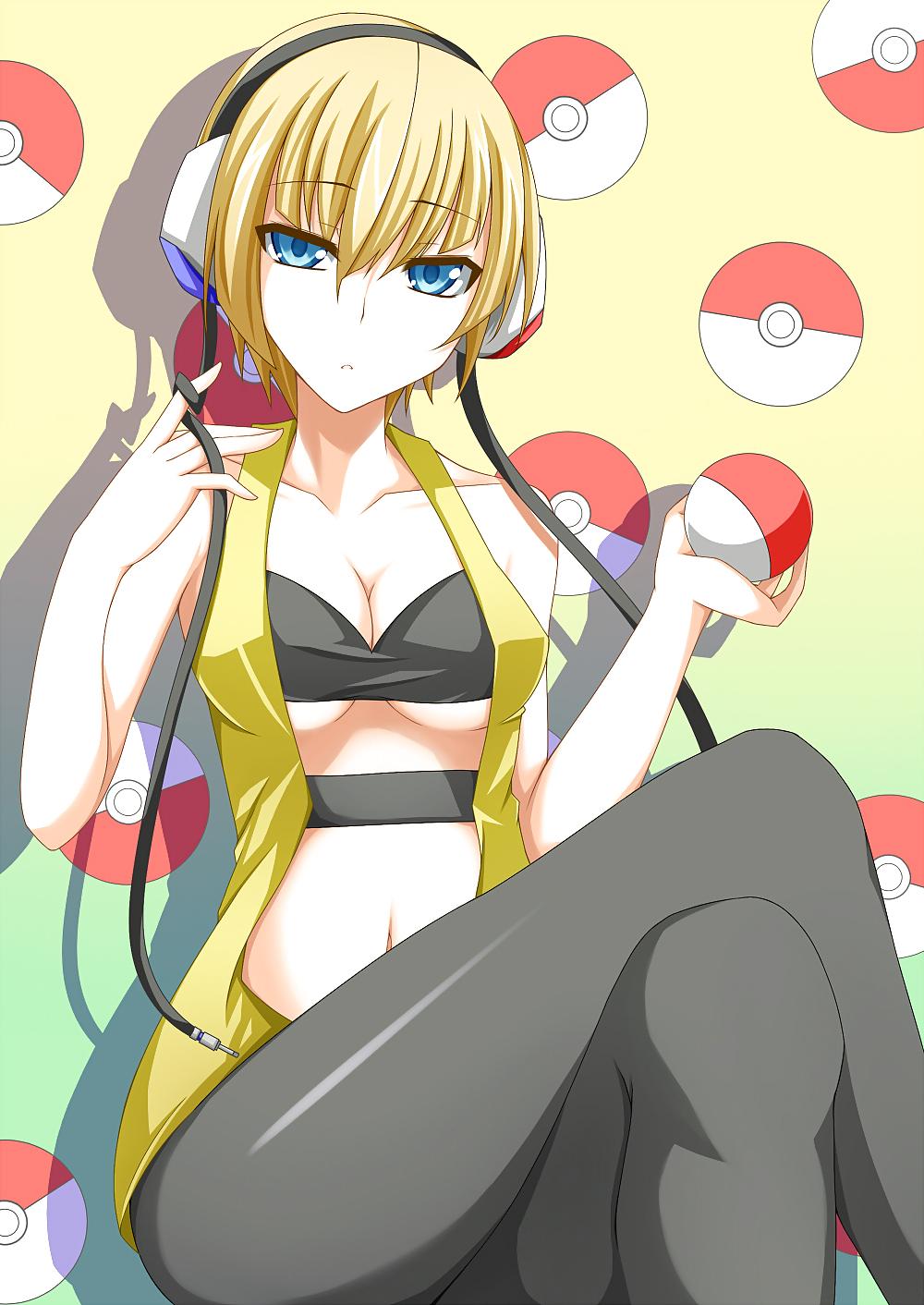 25P Pantyhose & Tights Anime-Manga-Hentai Vol 17: Pokemon 2.