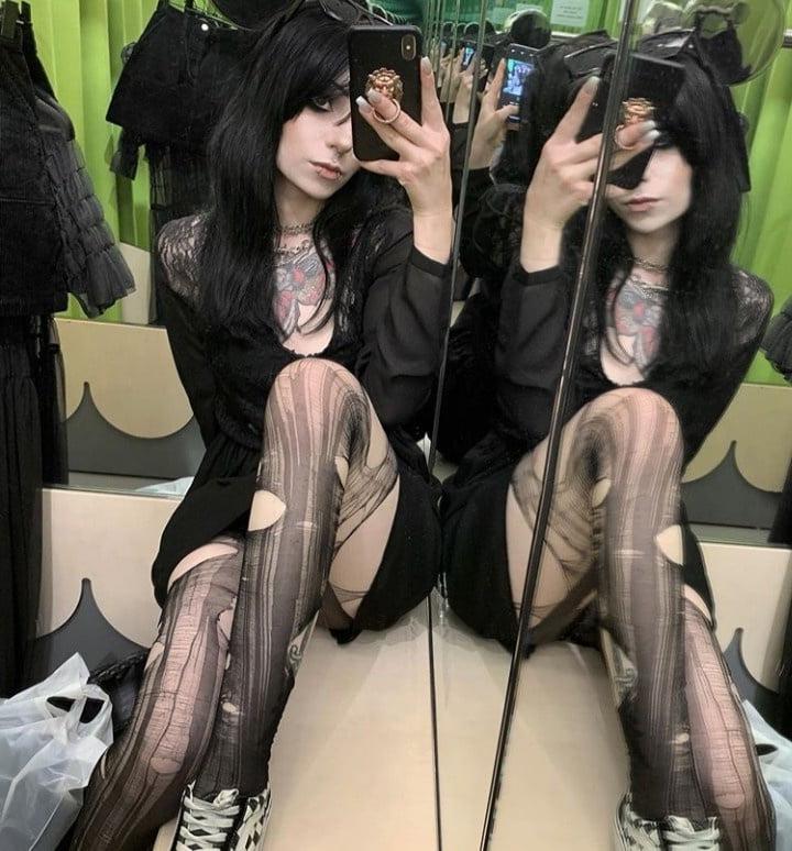 25P Alt Girls 187