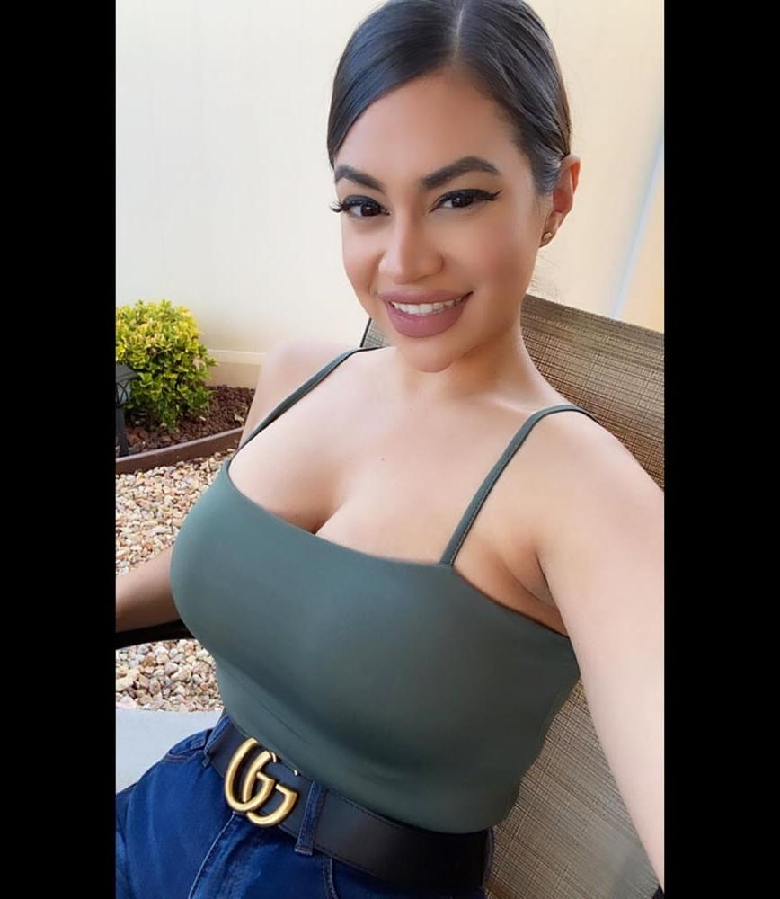 25P Sexy Thick Women 15