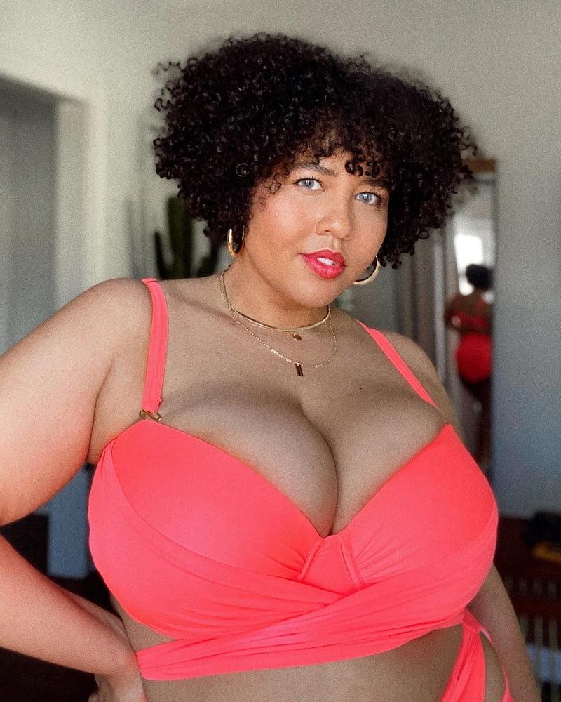 25P BBW SEXY BRA 310