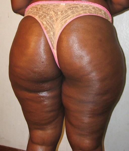 24P A NICE THICK CHOCOLATE ASS