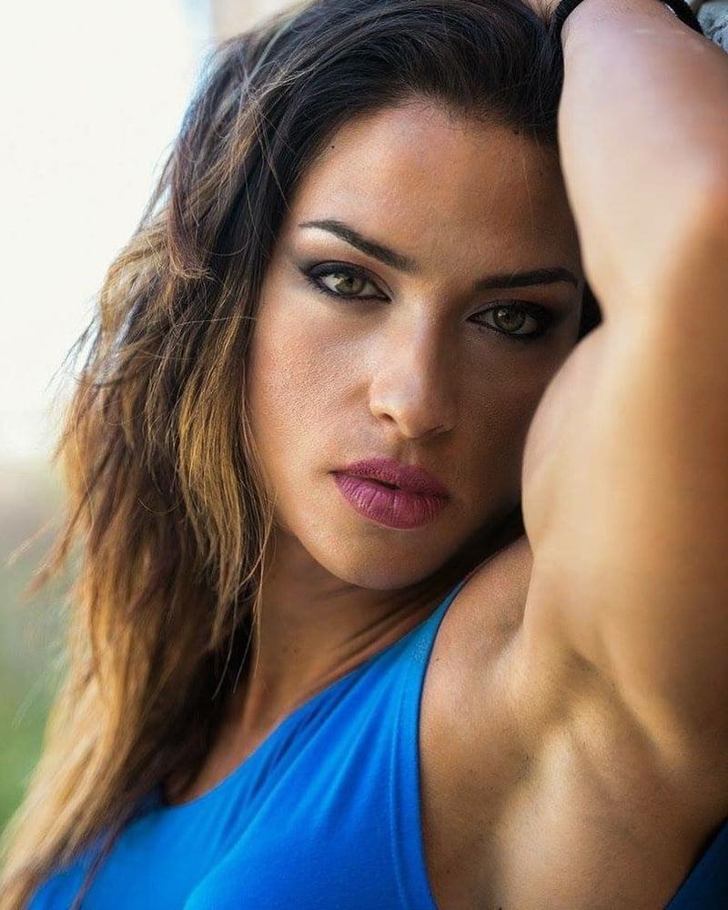 25P Nadia Capotosto! Thick Strong Gorgeous!