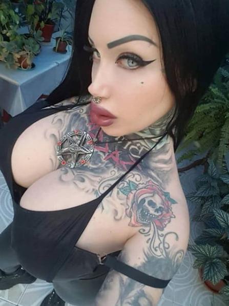 25P Amazing Bimbos - Horny Plastic &amp; Fake Tits Sluts 66