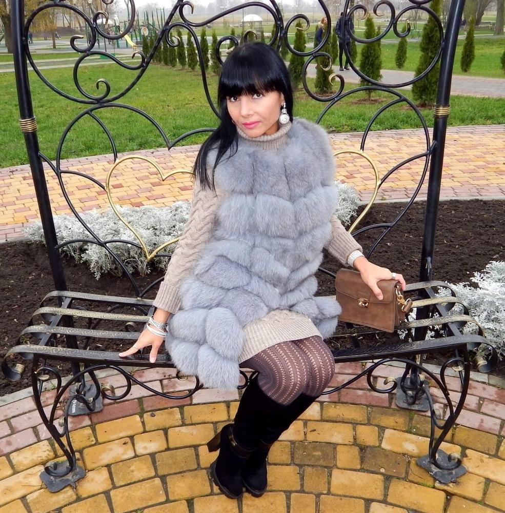 25P sexy bench girls to enjoy