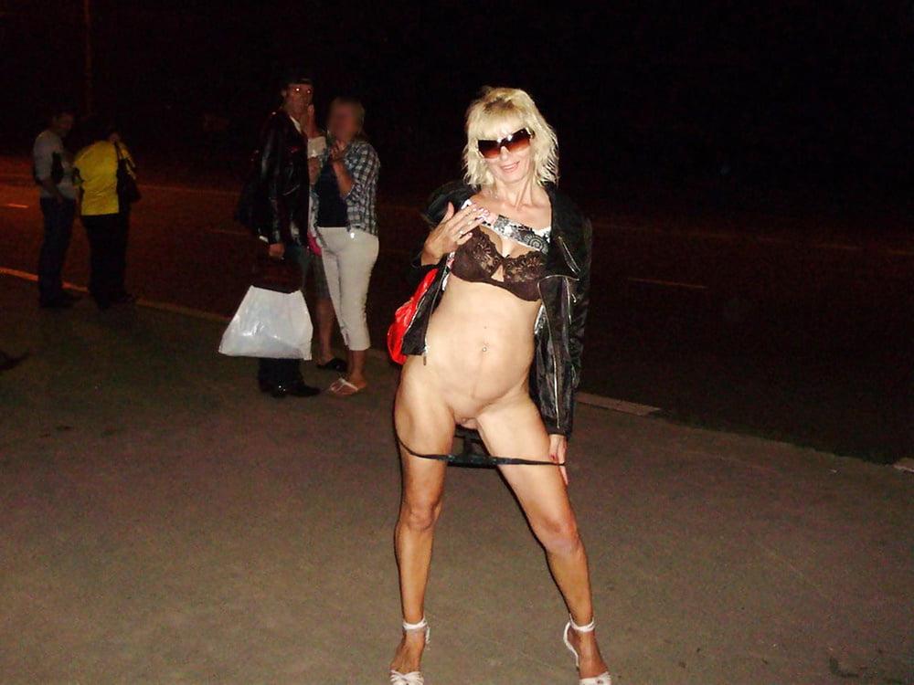 25P Girls I Like 81, Upskirts