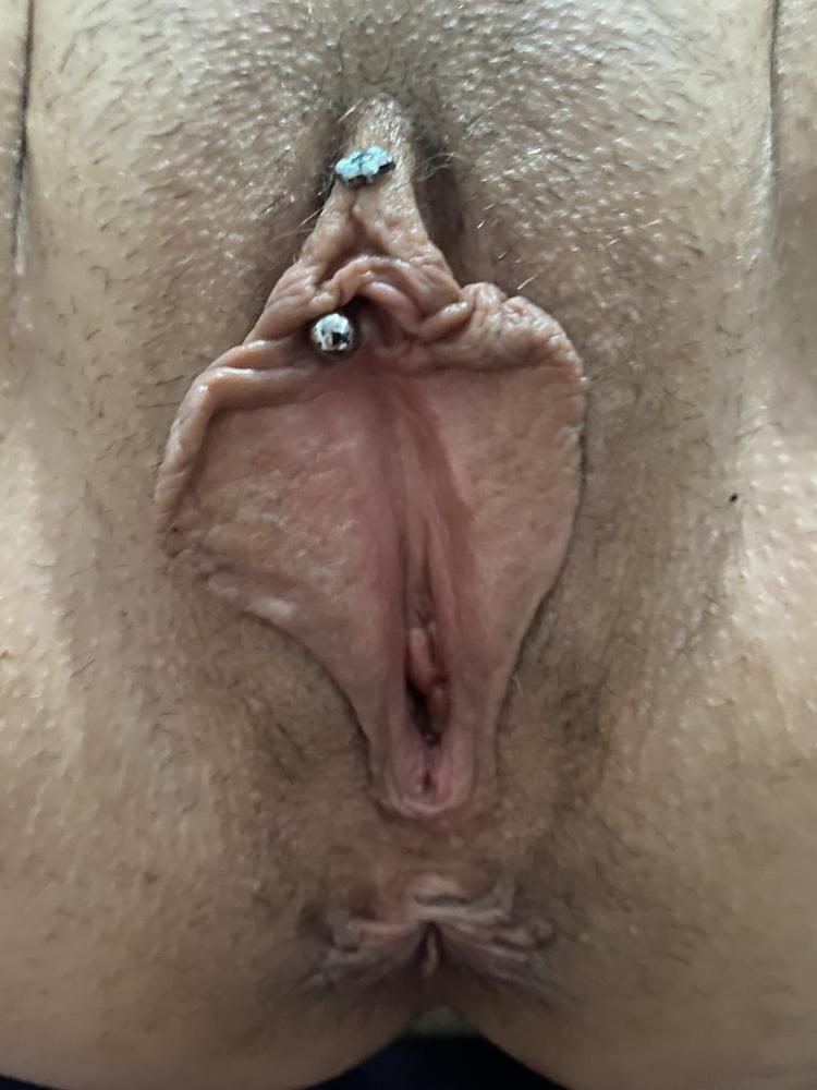 5P Wife's Big Pussy