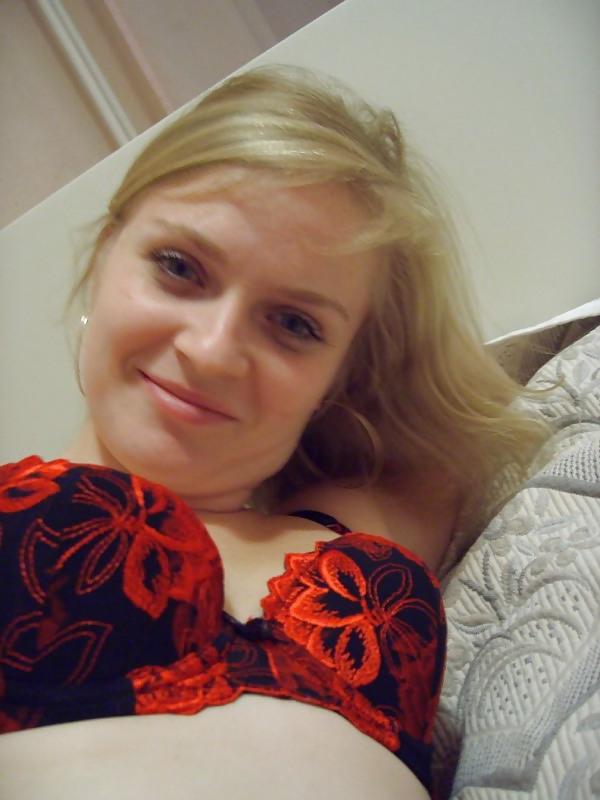 19P Pregnant girl