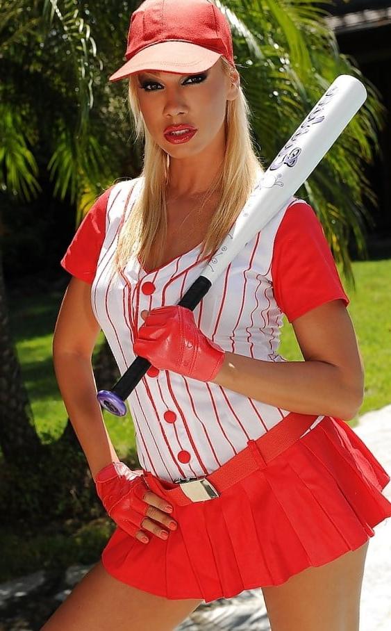 25P Sandy Baseball Slut