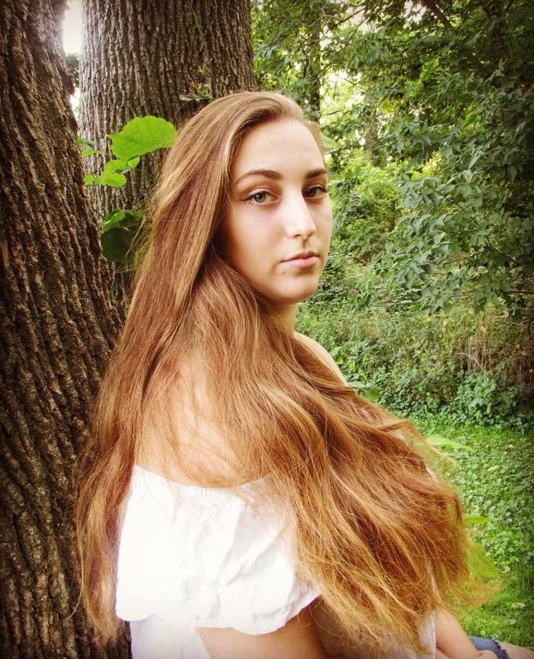 6P I Wanna Spooge All Over Her Gorgeous Face