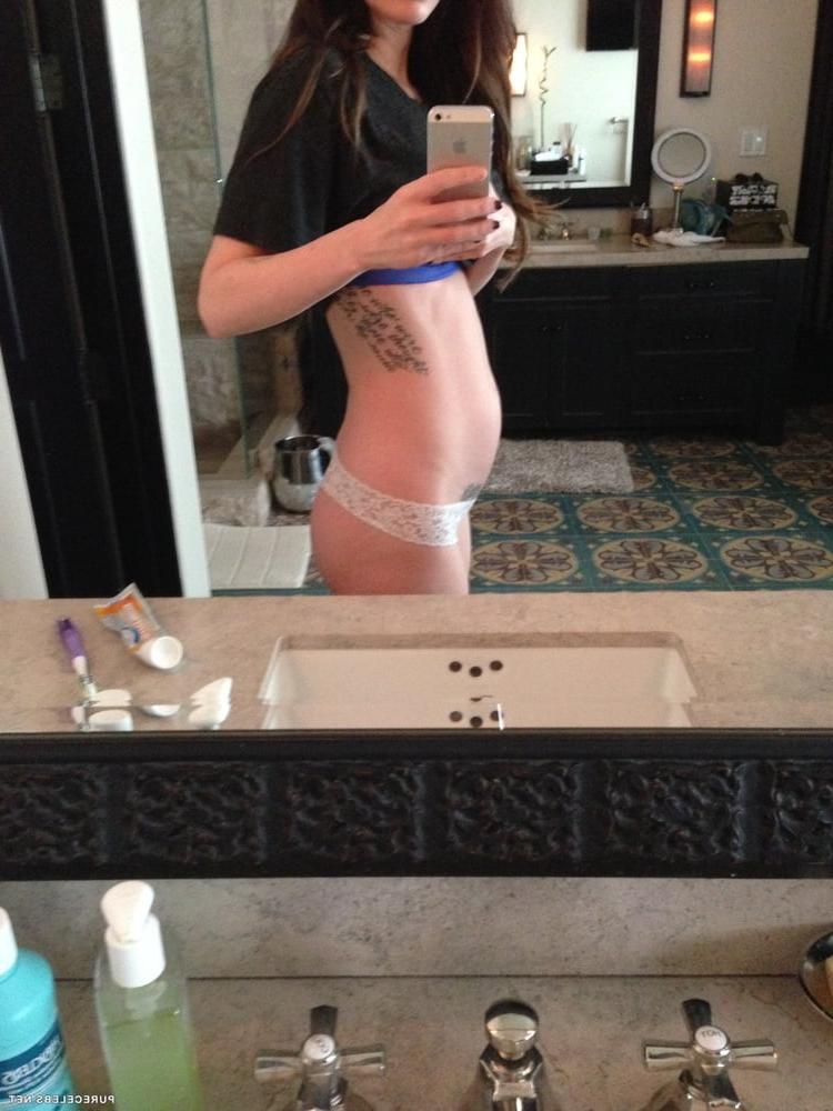 25P Megan Fox (Pregnant)