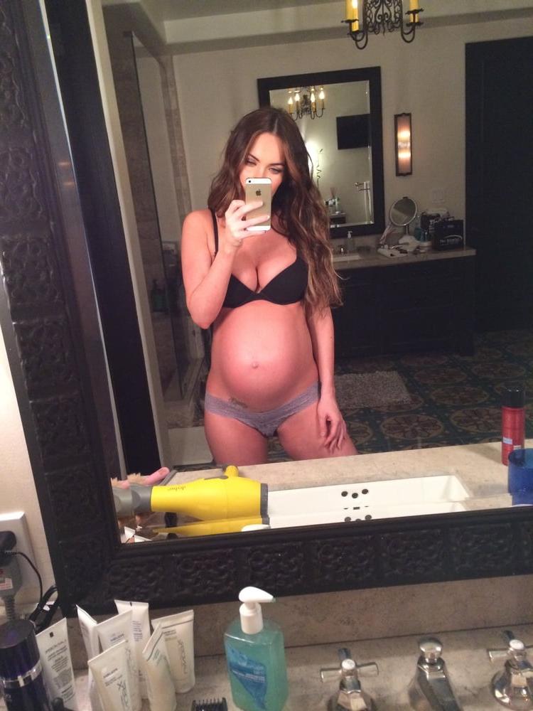 25P Megan Fox (Pregnant)