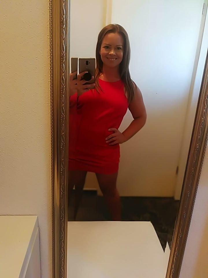 25P girlfriend she is horny for old men ....