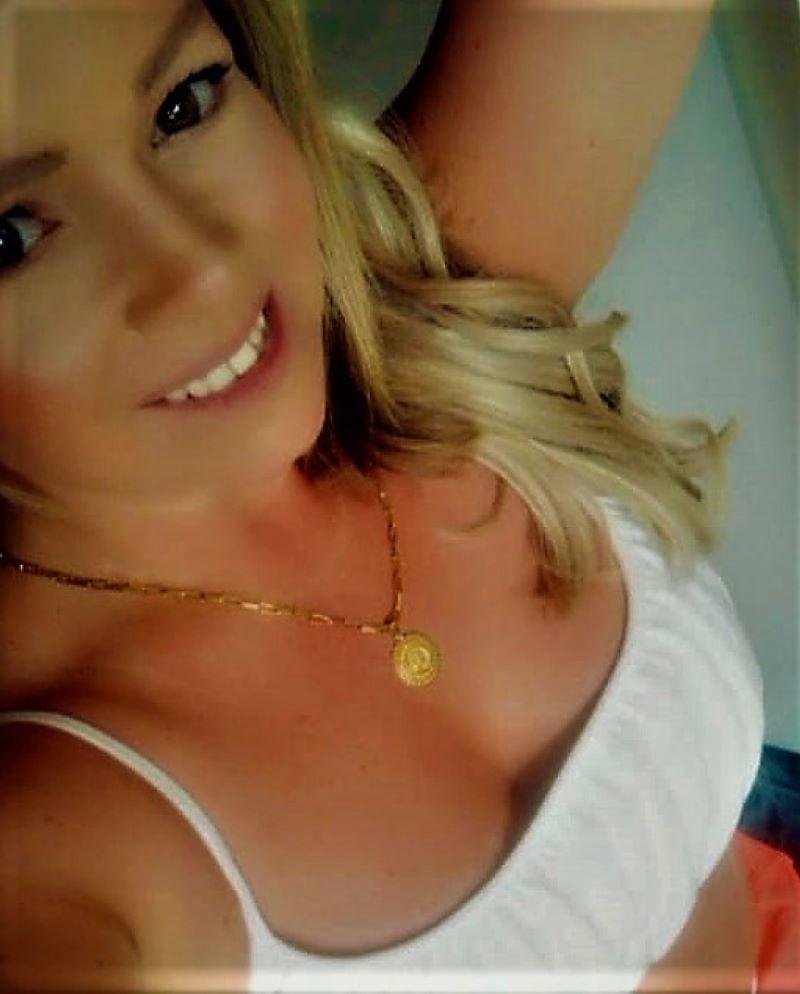 25P girlfriend she is horny for old men ....