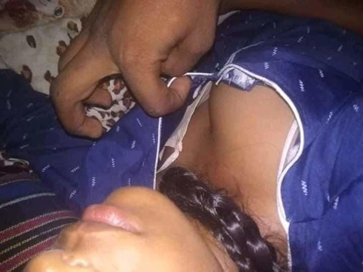 25P Desi villager girl bath spy
