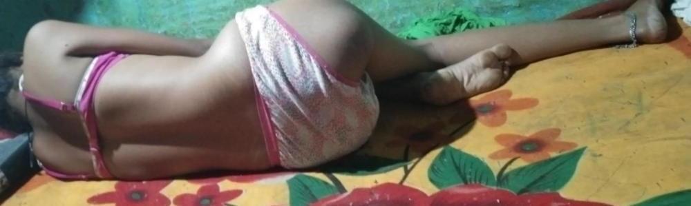 25P Desi villager girl bath spy