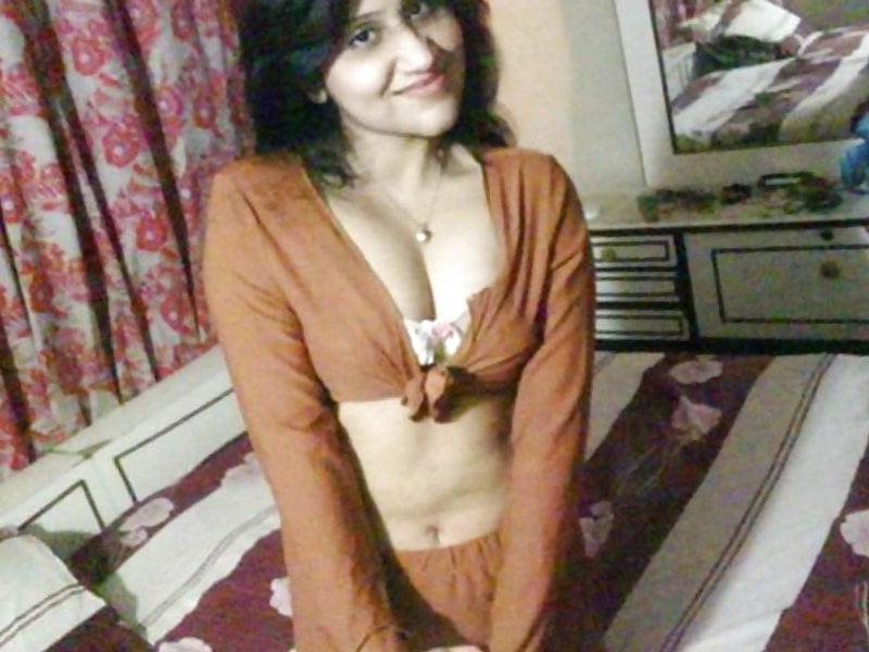 25P Sexy Hot Girls