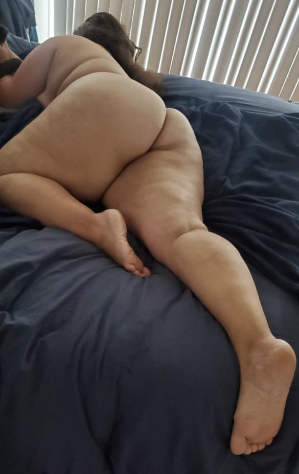 25P Big Bottom Girls