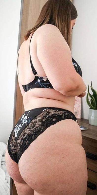 25P Big Bottom Girls