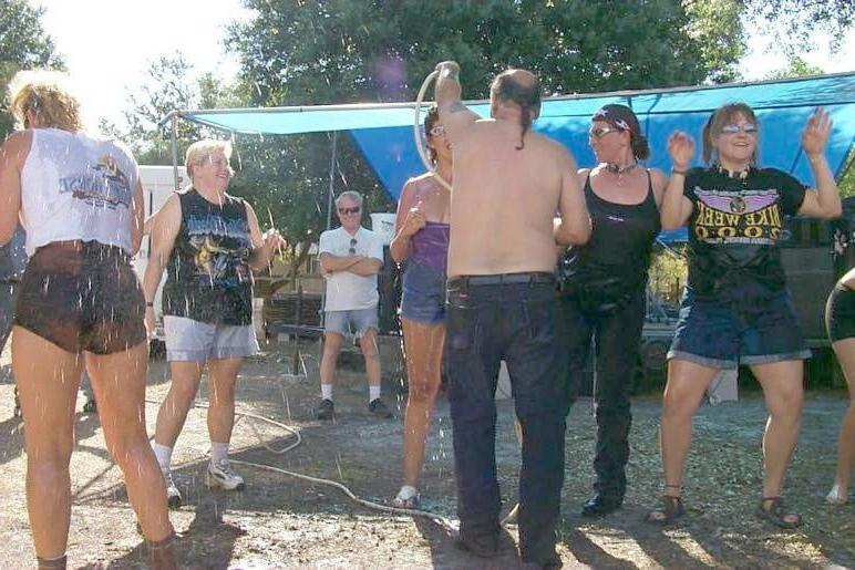 25P MILF bikers