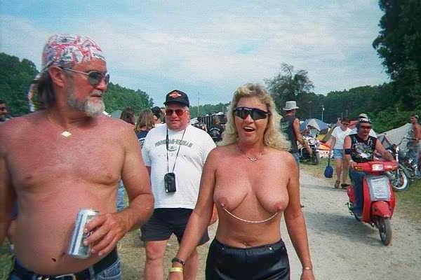 25P MILF bikers