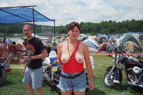 25P MILF bikers