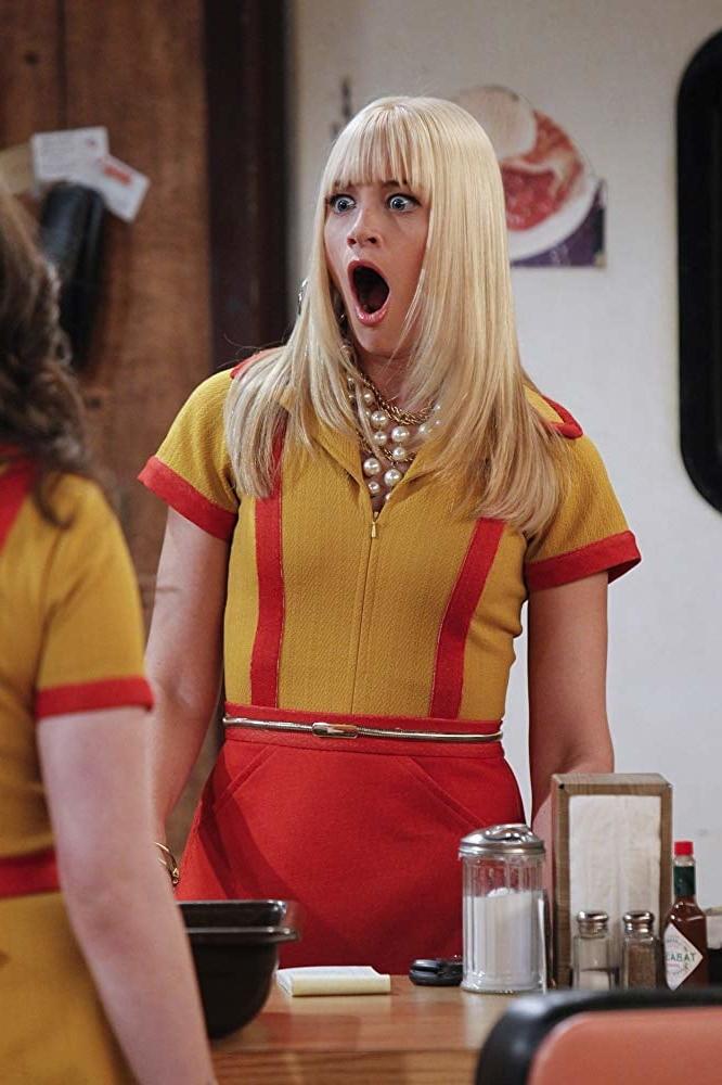 25P 2 Broke Girls Beth Behrs