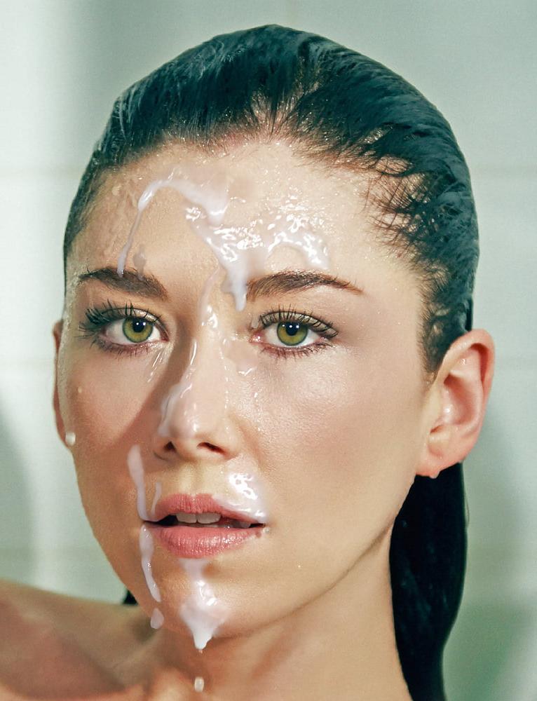 25P Jewel Staite- bath time!