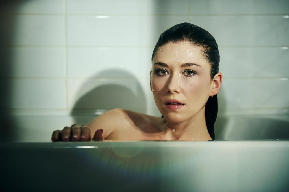 25P Jewel Staite- bath time!