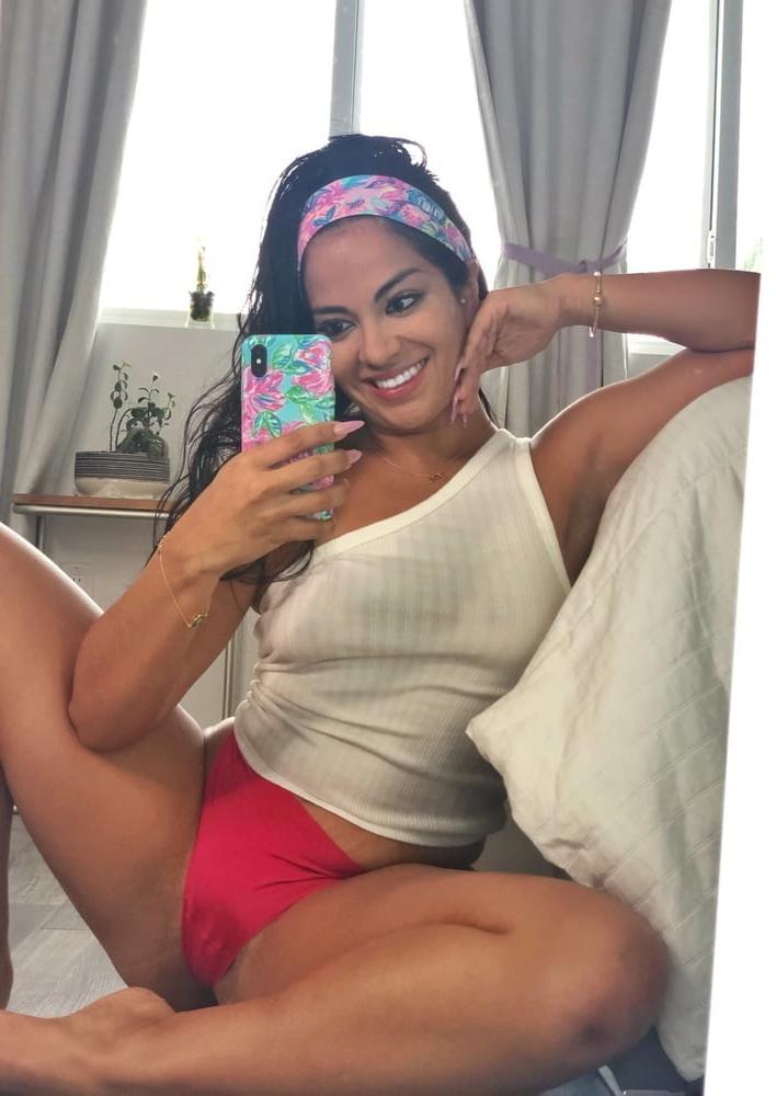 25P SEXY GIRLS IN LINGERIE