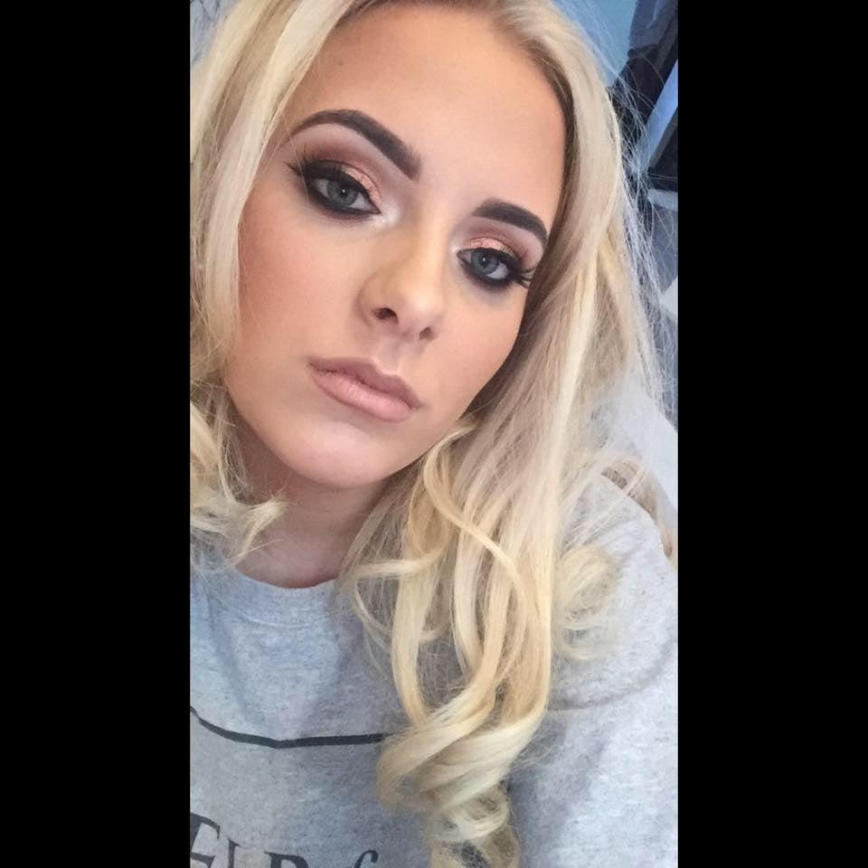 25P Amateur girls social media wankbait 2