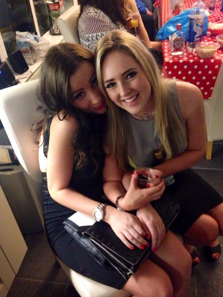 25P Amateur girls social media wankbait 2