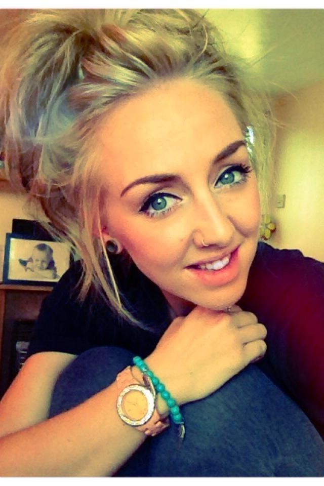 25P Amateur girls social media wankbait 2