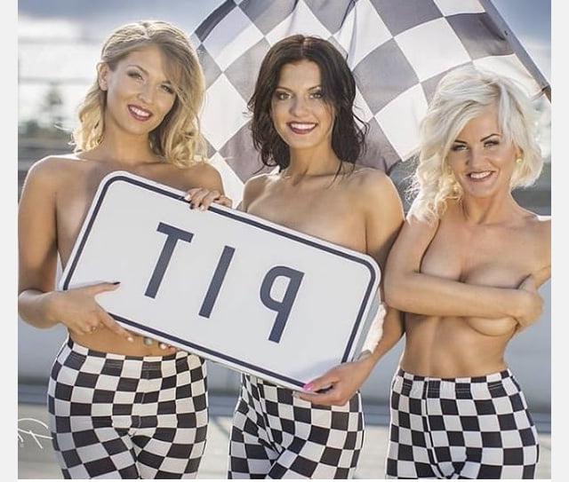 25P Grid Girls