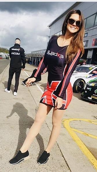 25P Grid Girls