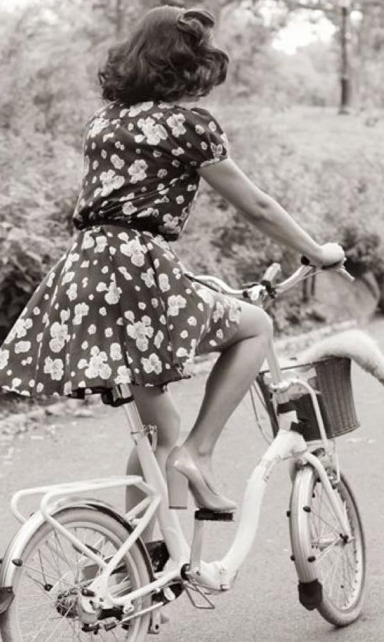 24P Lovely girls on bikes gallery 3