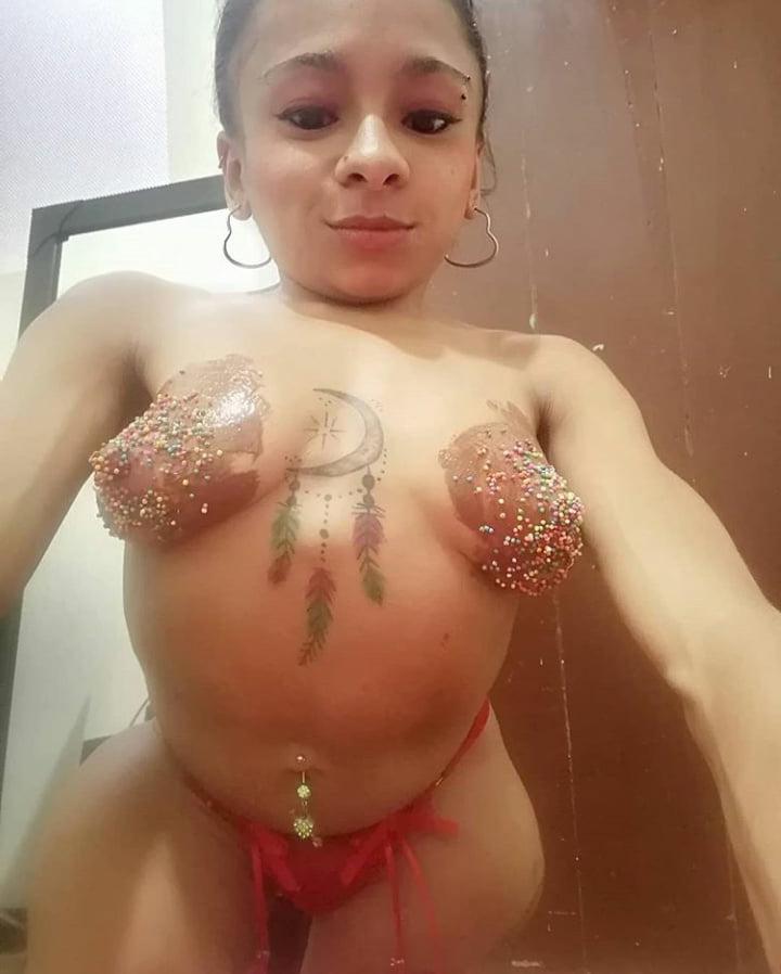 23P Latina midget