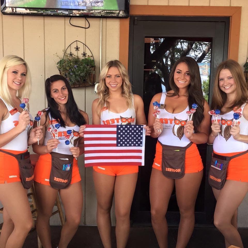 25P The Girls From Hooters Wear Pantyhose