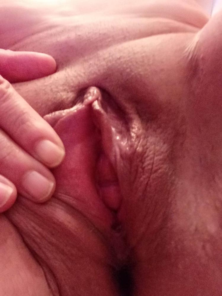 25P Hot sexy Mexican milf tits