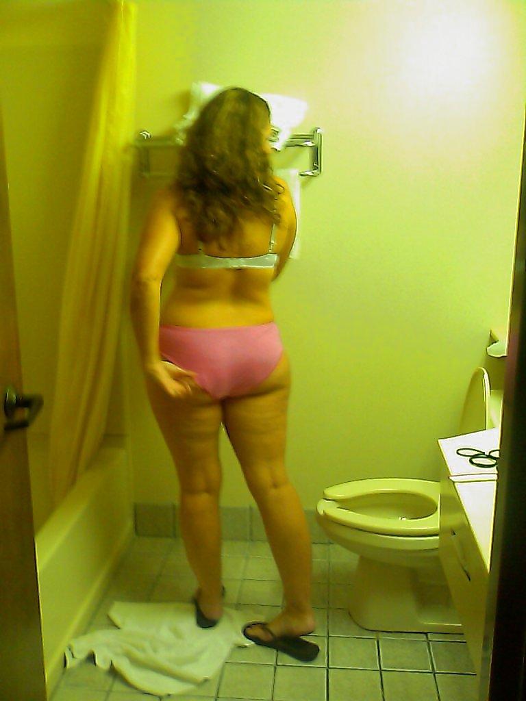 16P THE OUTFIT AND THE TEASE