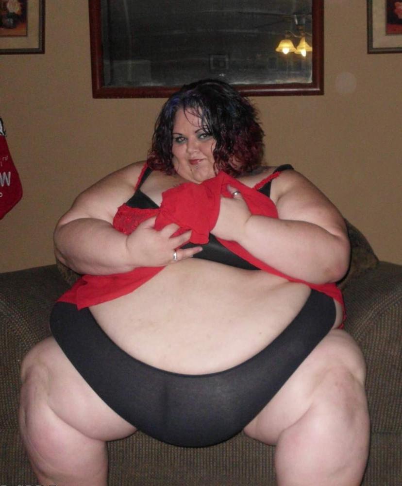 25P ssbbw panties an bra need i say more?