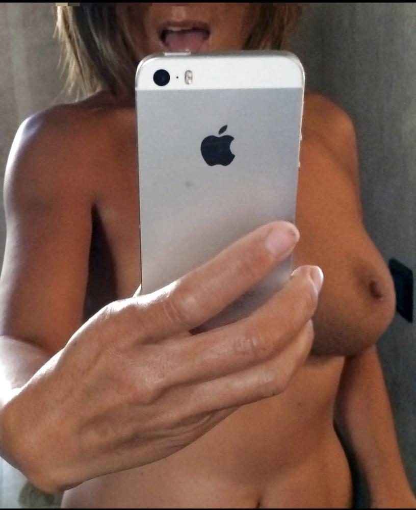 25P Selfie Girls 2